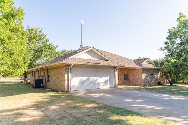 1193 County Road 318, Glen Rose, TX 76043