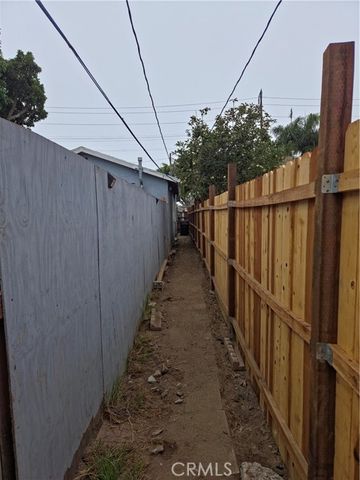 626 S Inglewood Avenue, Inglewood, CA 90301