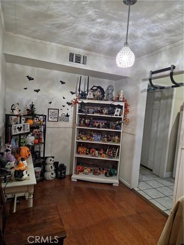 626 S Inglewood Avenue, Inglewood, CA 90301