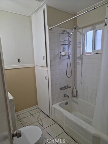 626 S Inglewood Avenue, Inglewood, CA 90301