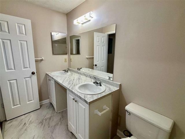 3841 Woodridge Way, Tucker, GA 30084