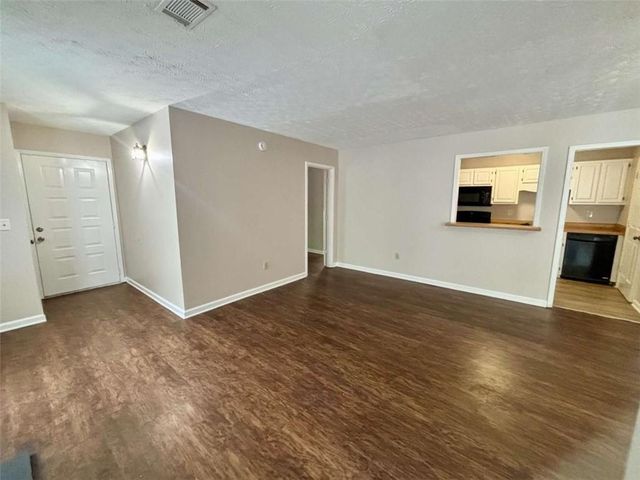 3841 Woodridge Way, Tucker, GA 30084
