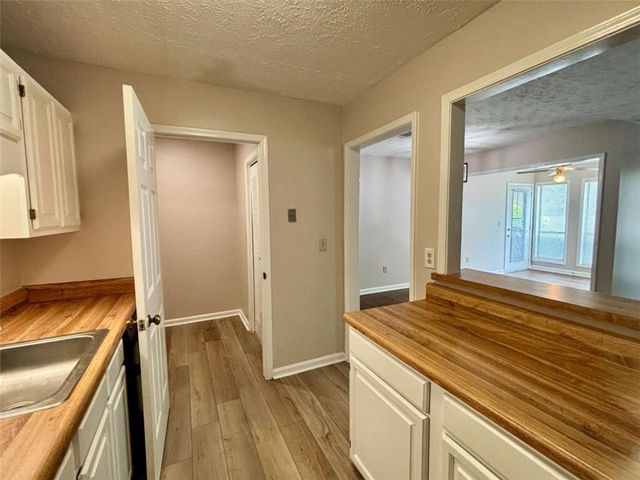 3841 Woodridge Way, Tucker, GA 30084