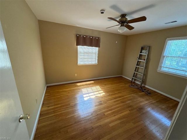 331 Wendwood DR, Newport News, VA 23602