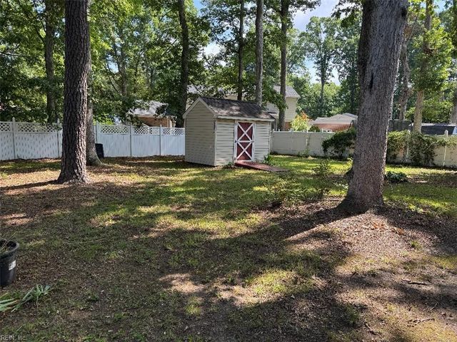 331 Wendwood DR, Newport News, VA 23602