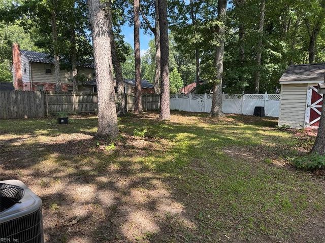 331 Wendwood DR, Newport News, VA 23602
