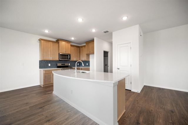 453 Young ST, Buda, TX 78610