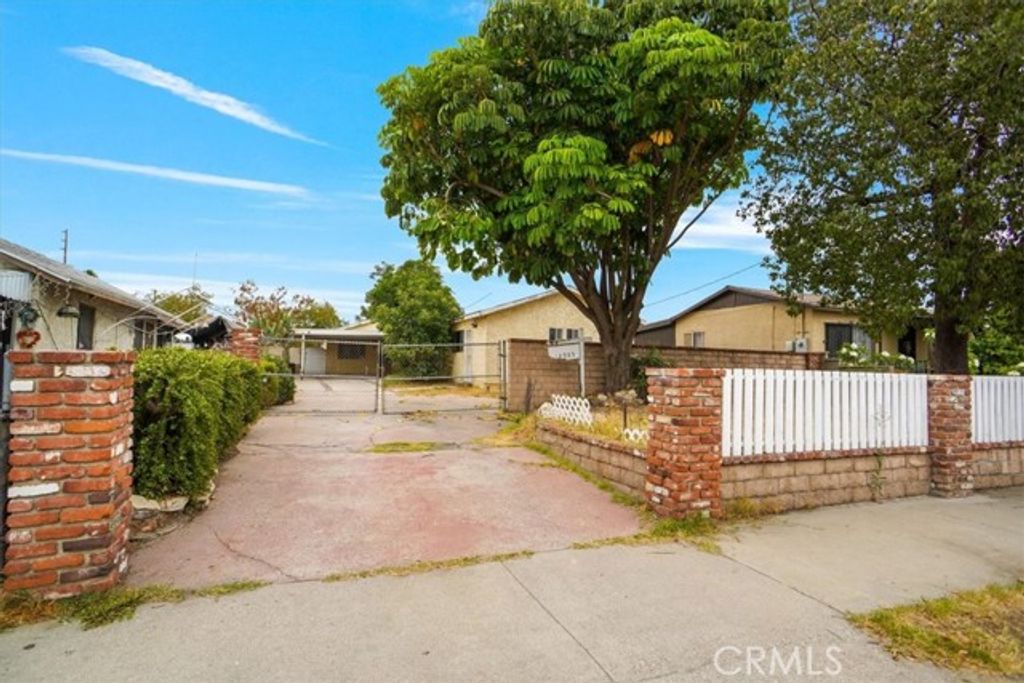 12985 Kagel Canyon Street, Pacoima (los Angeles), CA 91331