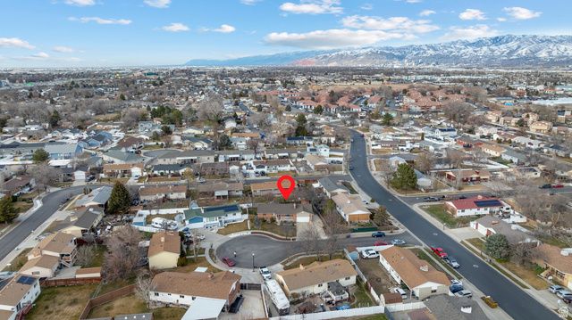 2058 W BYRON CIR, West Valley City, UT 84119