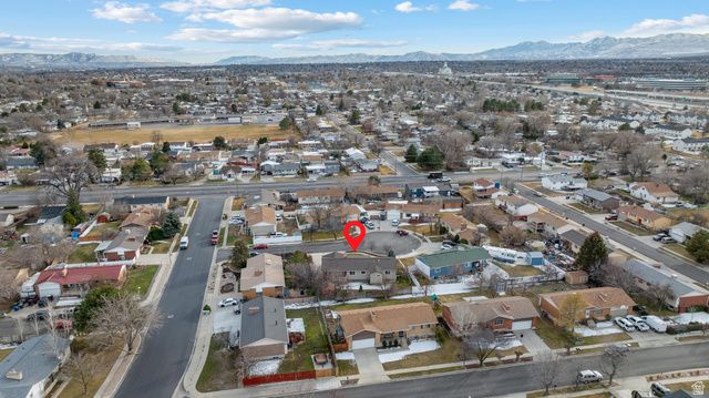2058 W BYRON CIR, West Valley City, UT 84119