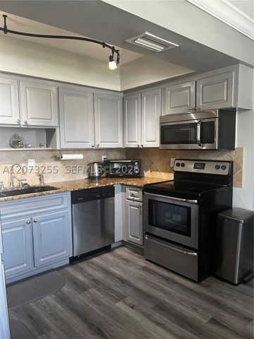 7103 SW 3rd Ct, North Lauderdale, FL 33068