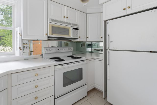 105 Parker Road UNIT B, Osterville, MA 02655