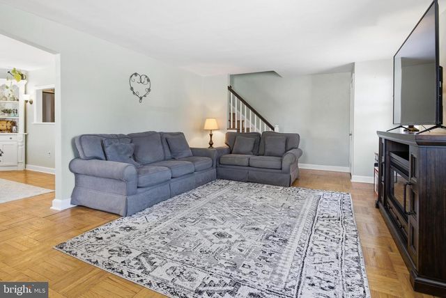 419 W GRAYS AVE, Glenolden, PA 19036