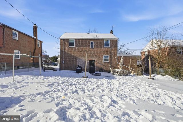 419 W GRAYS AVE, Glenolden, PA 19036