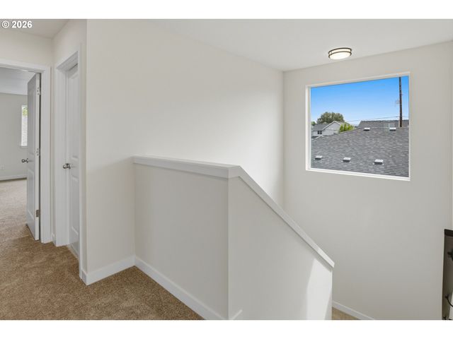12316 Ne 107TH Way, Vancouver, WA 98682