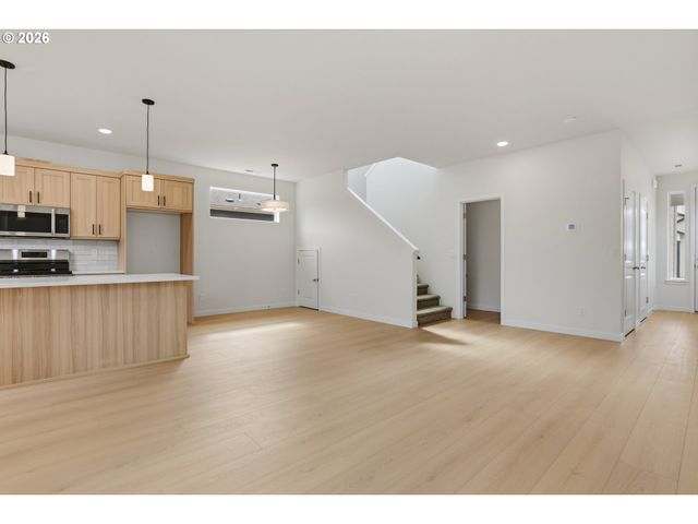 12316 Ne 107TH Way, Vancouver, WA 98682