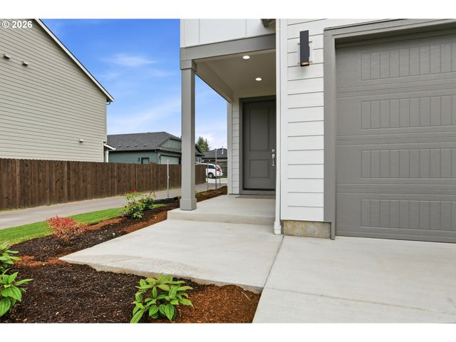 12316 Ne 107TH Way, Vancouver, WA 98682