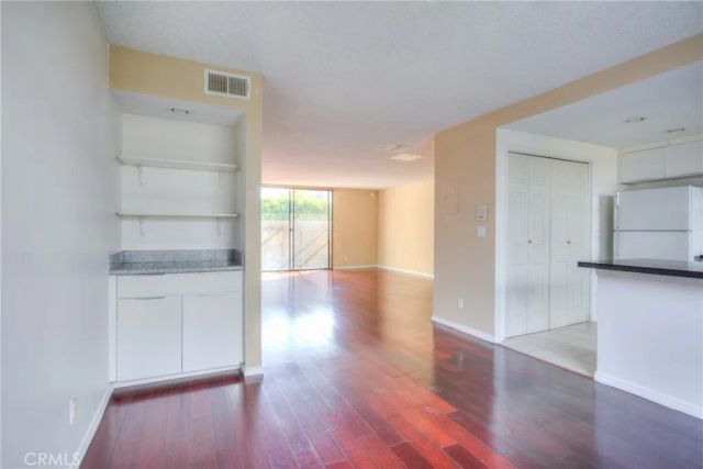 2020 20th 6, Santa Monica, CA 90404