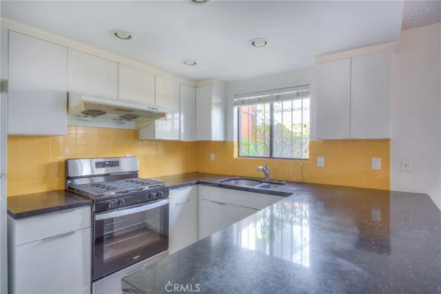 2020 20th 6, Santa Monica, CA 90404