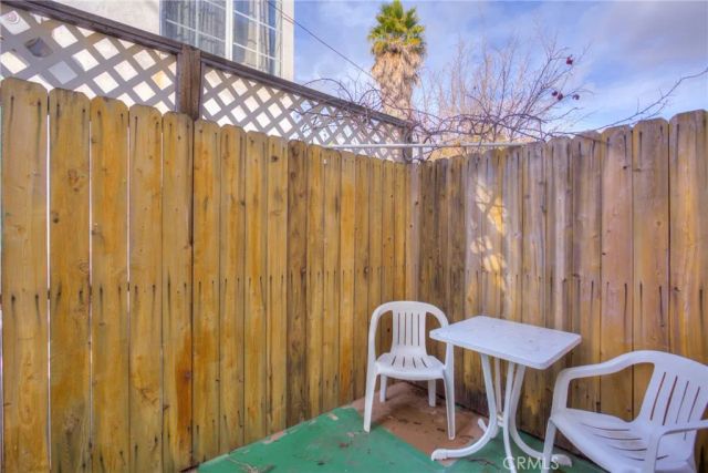 2020 20th 6, Santa Monica, CA 90404