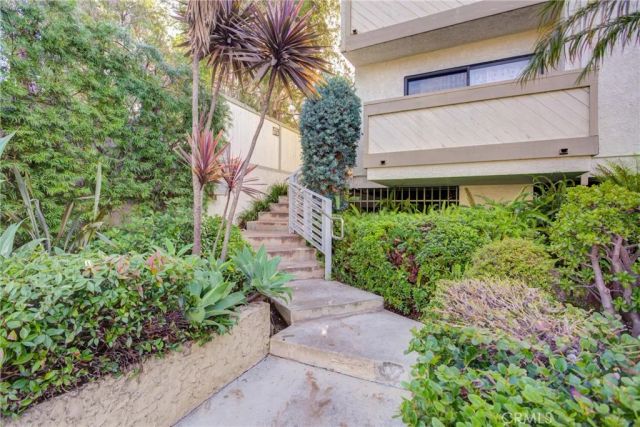 2020 20th 6, Santa Monica, CA 90404