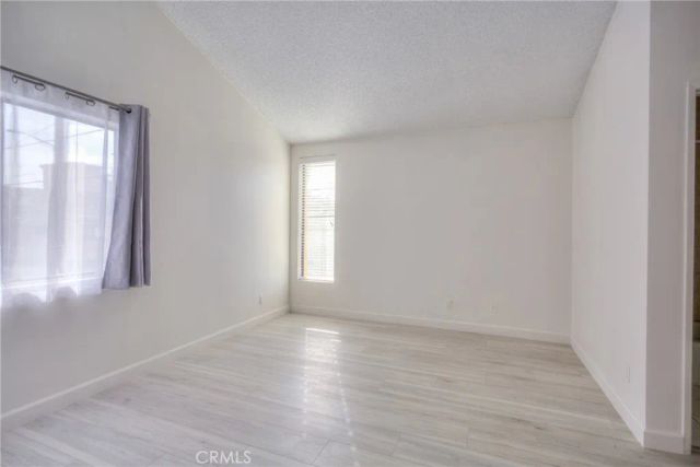 2020 20th 6, Santa Monica, CA 90404