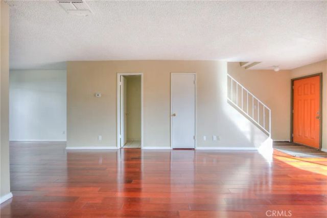 2020 20th 6, Santa Monica, CA 90404
