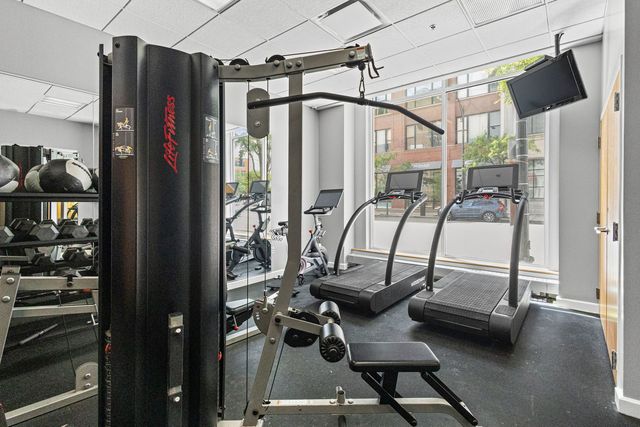 757 N Orleans Street 1901, Chicago, IL 60654