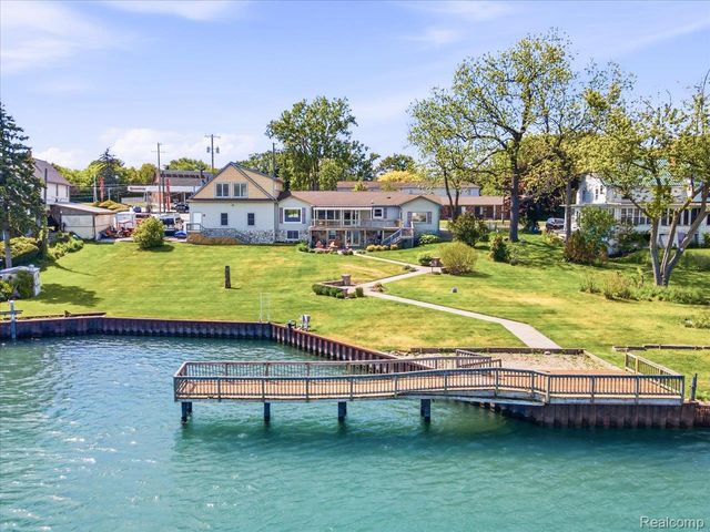 4016 Military Street, Port Huron, MI 48060