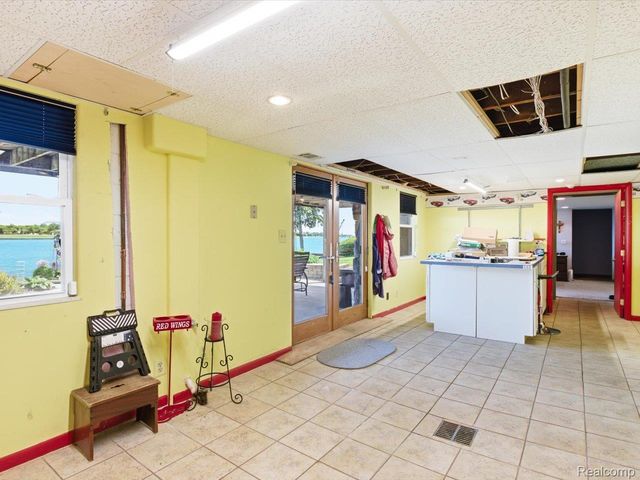 4016 Military Street, Port Huron, MI 48060