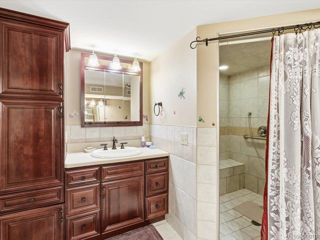 4016 Military Street, Port Huron, MI 48060