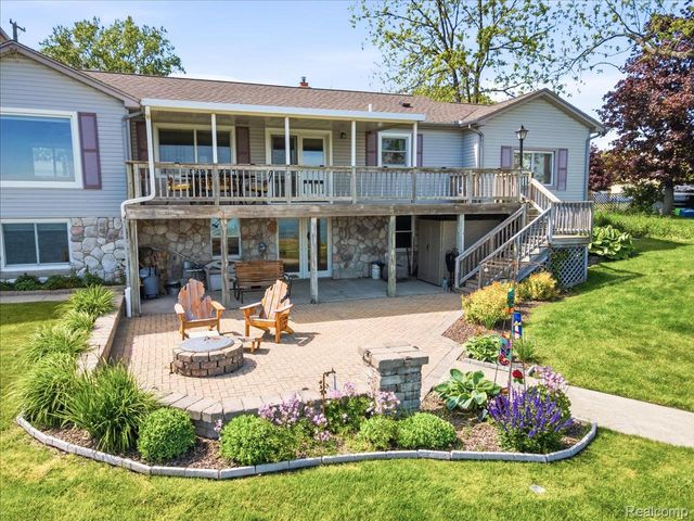 4016 Military Street, Port Huron, MI 48060