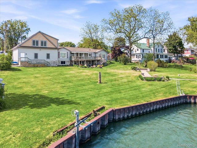 4016 Military Street, Port Huron, MI 48060