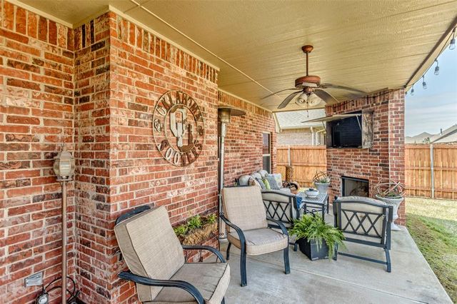 8609 SW 66th Place, Oklahoma City, OK 73169