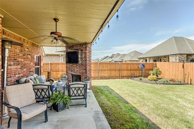 8609 SW 66th Place, Oklahoma City, OK 73169