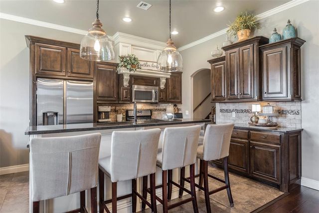 8609 SW 66th Place, Oklahoma City, OK 73169