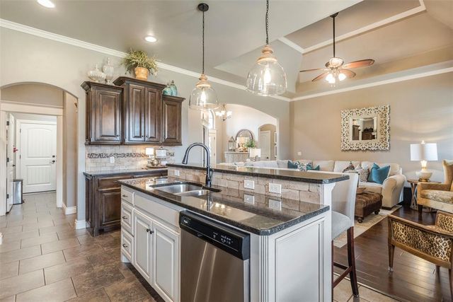 8609 SW 66th Place, Oklahoma City, OK 73169