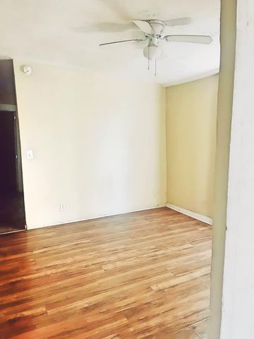 616 S 14th Street, Corsicana, TX 75110