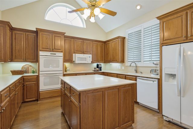 6404 Creekside Drive, Greenville, TX 75402