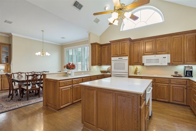 6404 Creekside Drive, Greenville, TX 75402