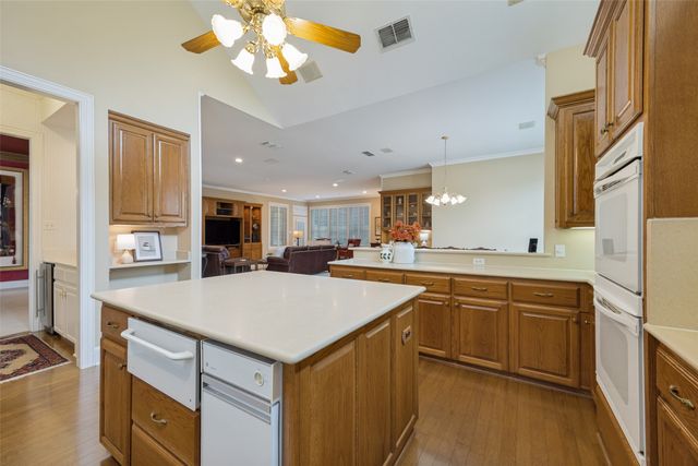 6404 Creekside Drive, Greenville, TX 75402
