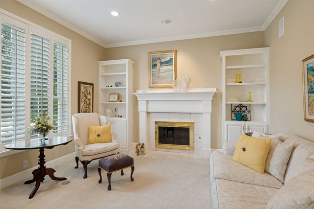 6404 Creekside Drive, Greenville, TX 75402
