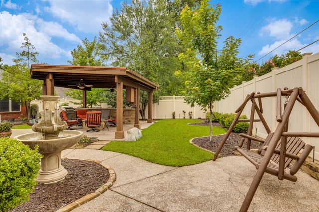 6404 Creekside Drive, Greenville, TX 75402