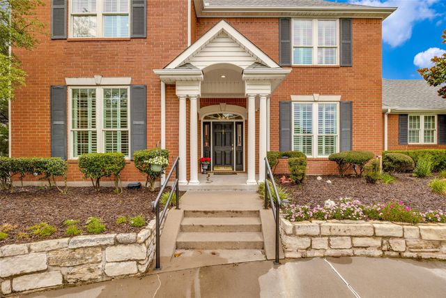 6404 Creekside Drive, Greenville, TX 75402