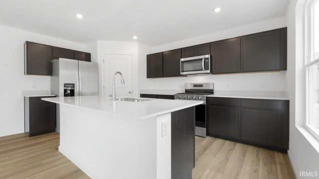 966 Miller Woods Way, New Haven, IN 46774