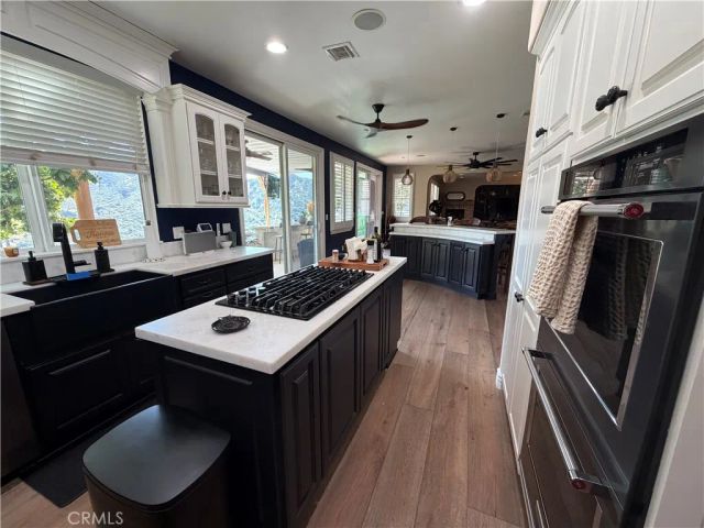 1016 Crown Hill, Simi Valley, CA 93063