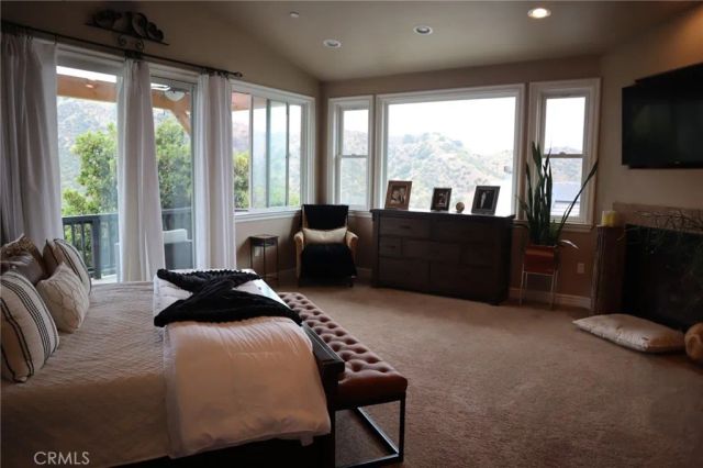 1016 Crown Hill, Simi Valley, CA 93063
