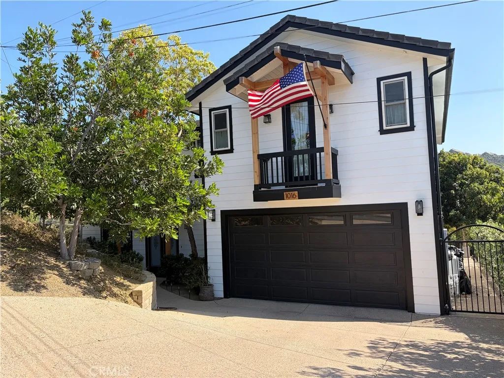 1016 Crown Hill, Simi Valley, CA 93063