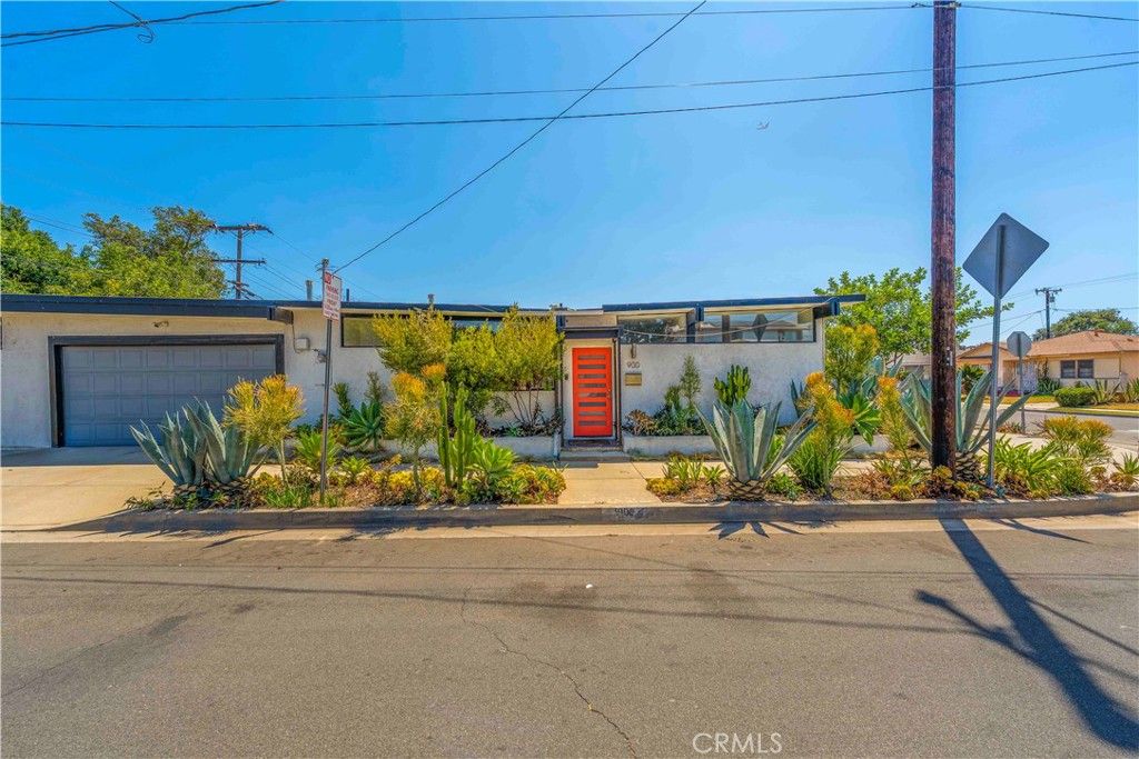 Image 1 of property listing at 900 S 4th, Montebello, CA 90640