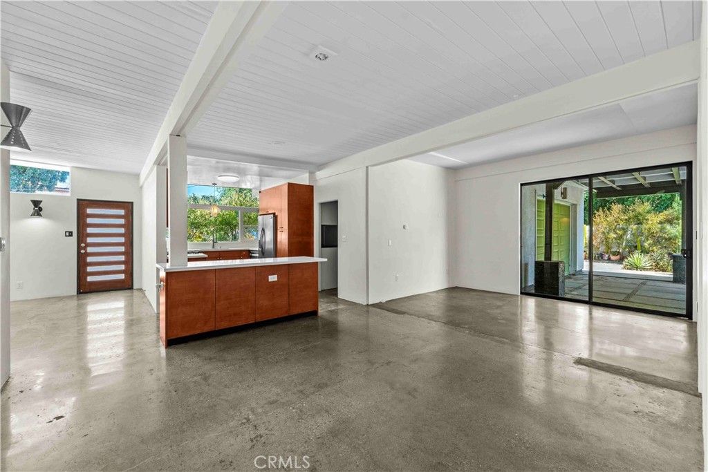 Image 15 of property listing at 900 S 4th, Montebello, CA 90640